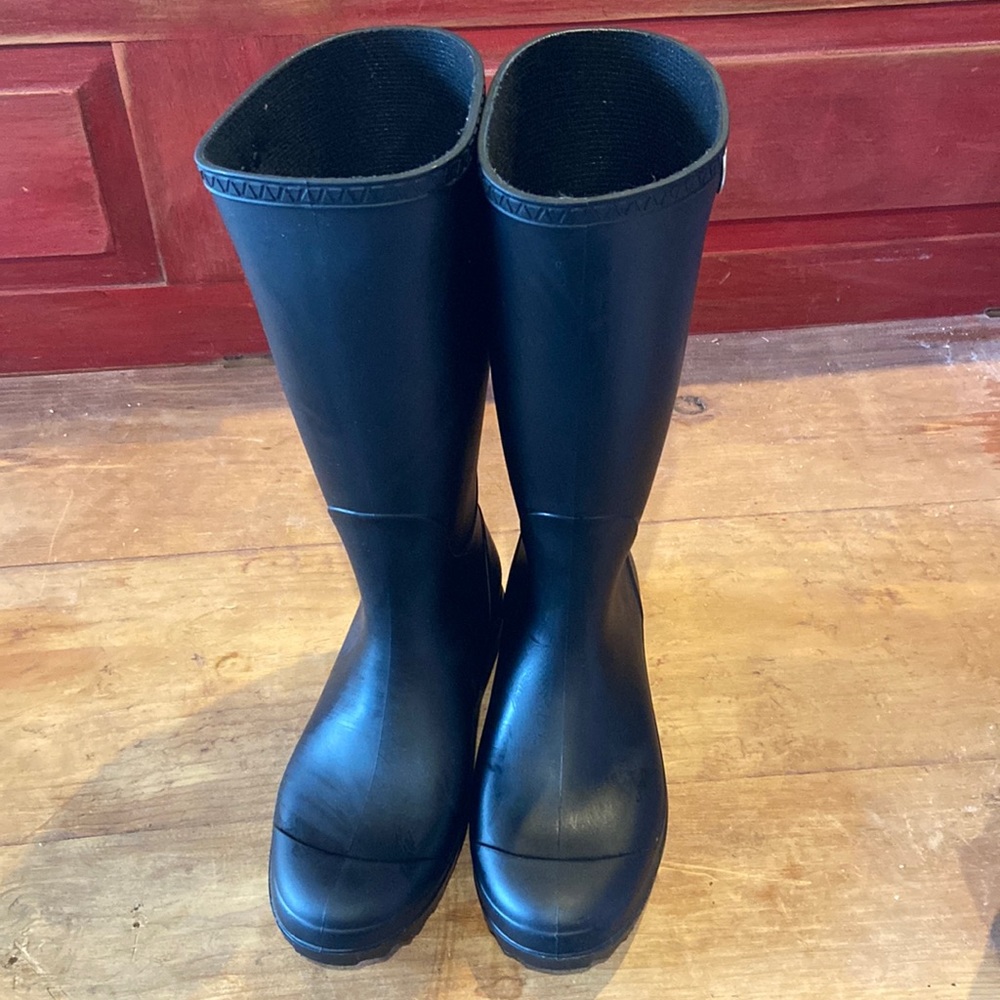 UGG rain boots